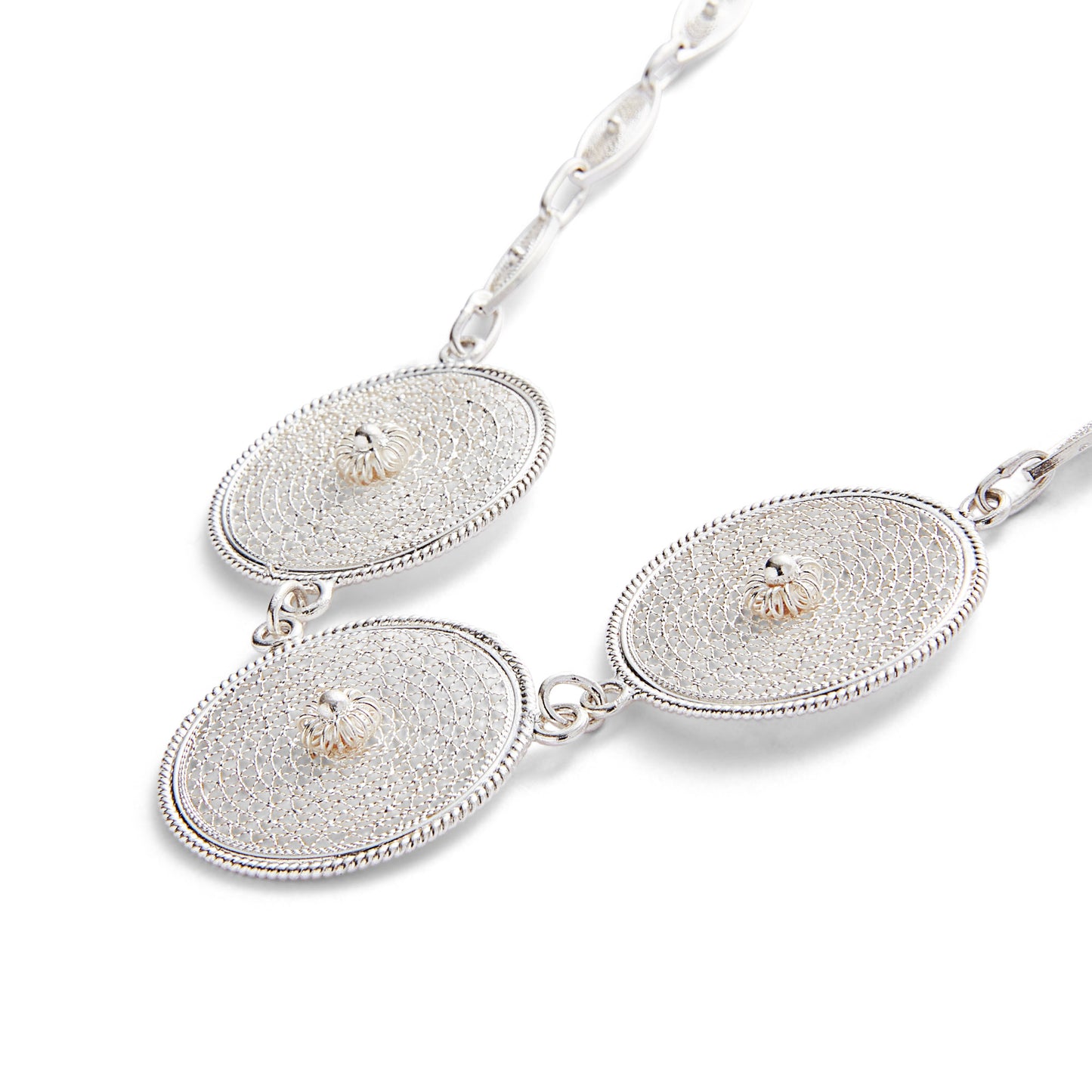 Ara — Handmade Paraguayan Filigree Necklace