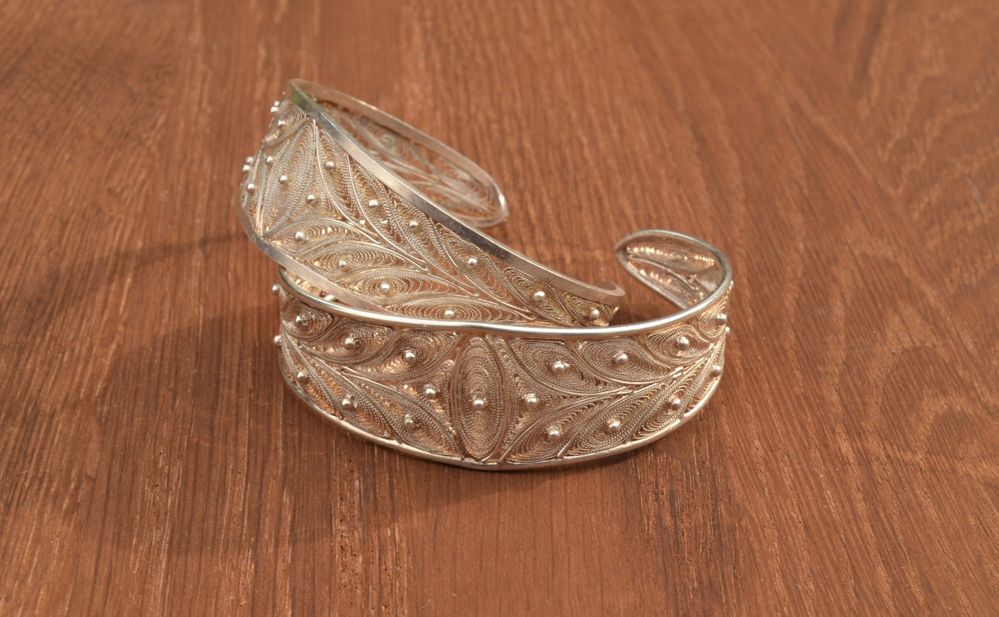 Tear Drop Sterling Silver Filigree Bangle