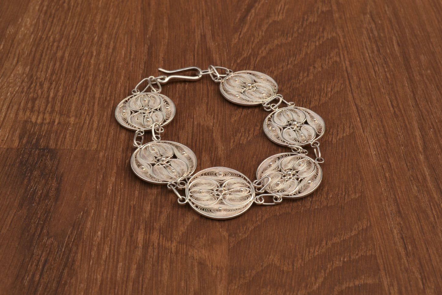 Sterling Silver Filigree Circle Pattern Bracelet