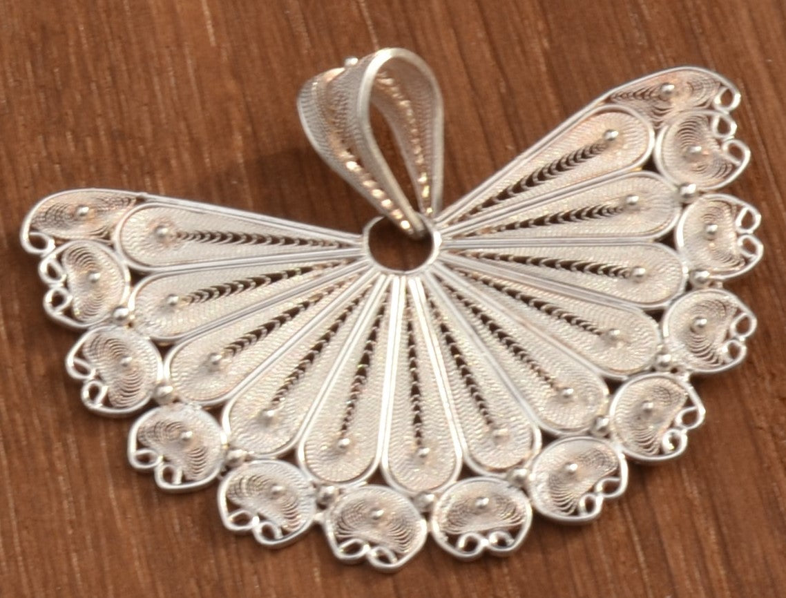 Fan Shaped Sterling Silver Filigree Pendant