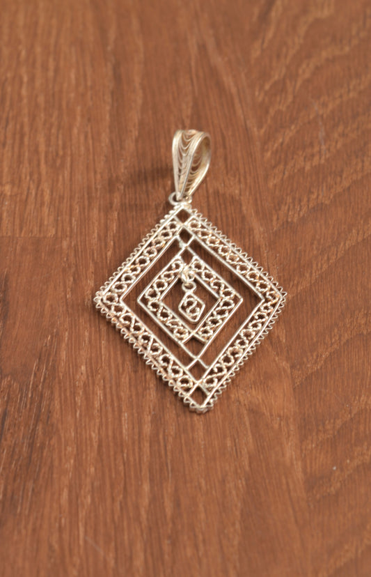 Diamond Shaped Lattice Sterling Silver Filigree Pendant